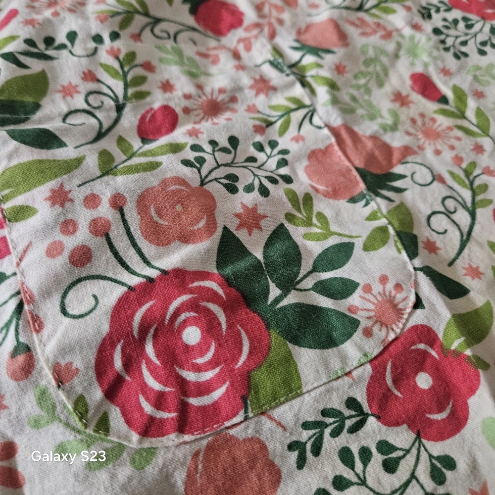 Kitchen Cover-up ♡ - Picture 2 of 3